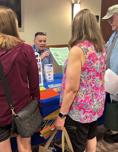 MICHAEL MAHONEY TALKS GLENVIEW SENIORS ABOUT THE SHERIFFS NEIGHBORHOOD WATCH